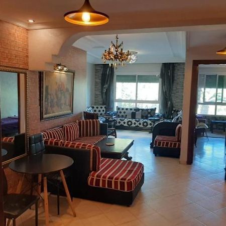 Stay Here, Nice Apartment With Garden View In Center, 1 Min Walk From Beach El Jadida Dış mekan fotoğraf