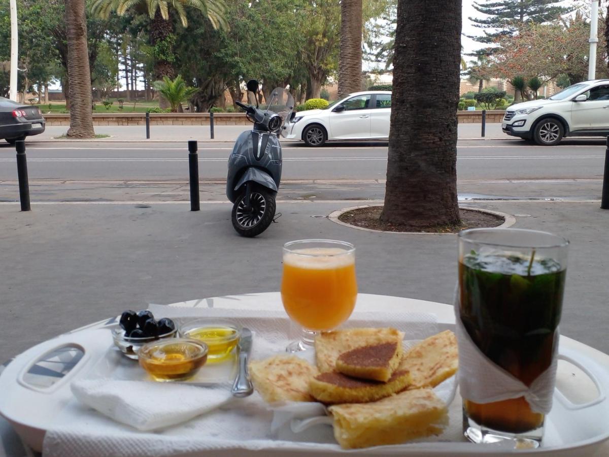 Stay Here, Nice Apartment With Garden View In Center, 1 Min Walk From Beach El Jadida Dış mekan fotoğraf